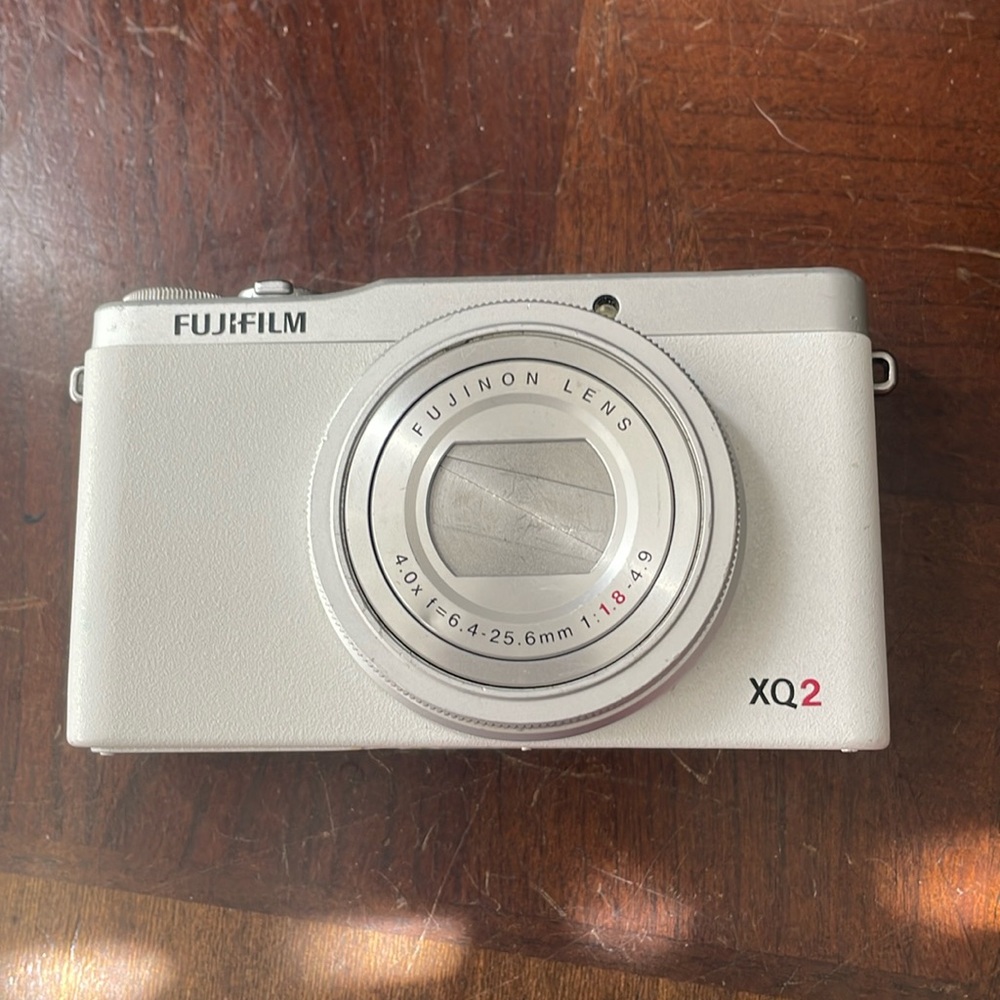 Fujifilm XQ2 Camera